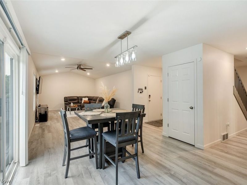 1254 Cross Drive, Austintown, OH 44515 Photo 14