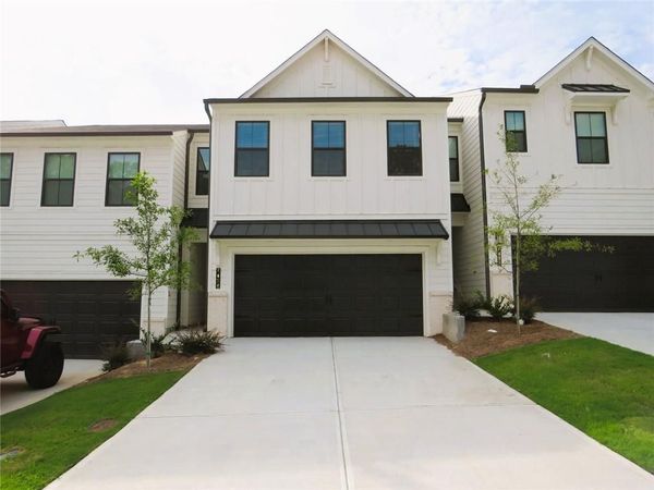 7424 Quinn Place , Flowery Branch, GA 30542