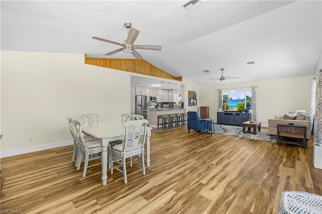 8500 Redwood Dr, Saint James City, FL 33956 Photo