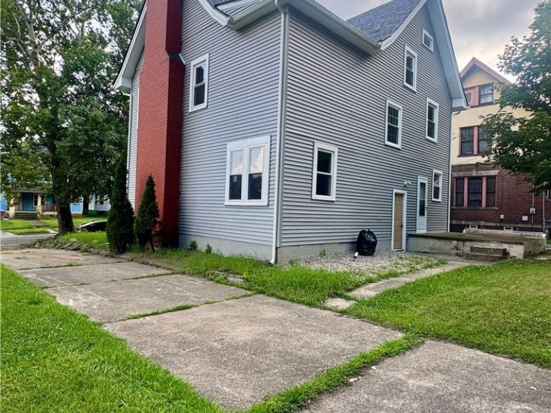 248 Lora Avenue, Youngstown, OH 44504 Photo 3