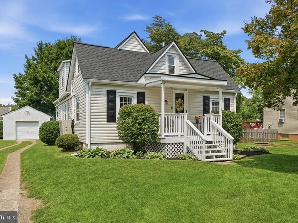 30 HILL AVENUE, MORRISVILLE, PA 19067