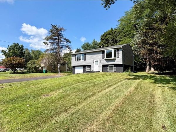 104 Finwood Drive , Baldwinsville, NY 13027