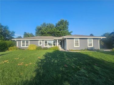 7497 Lake Avenue , Williamson, NY 14589