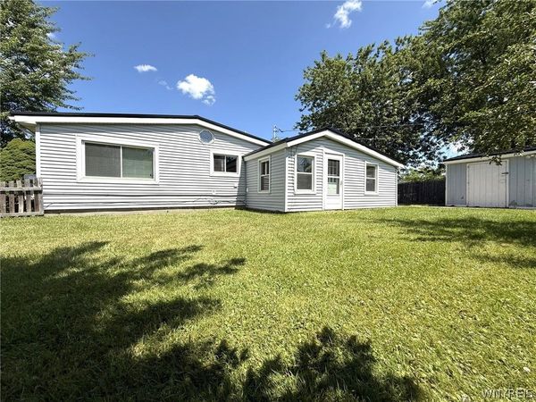 185 Marilyn Drive , Grand Island, NY 14072