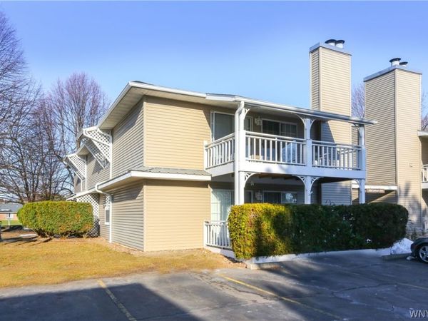 1250 Youngs Road , Unit H, Amherst, NY 14221