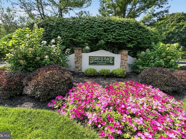 69 BRISTOL COURT , NORRISTOWN, PA 19403