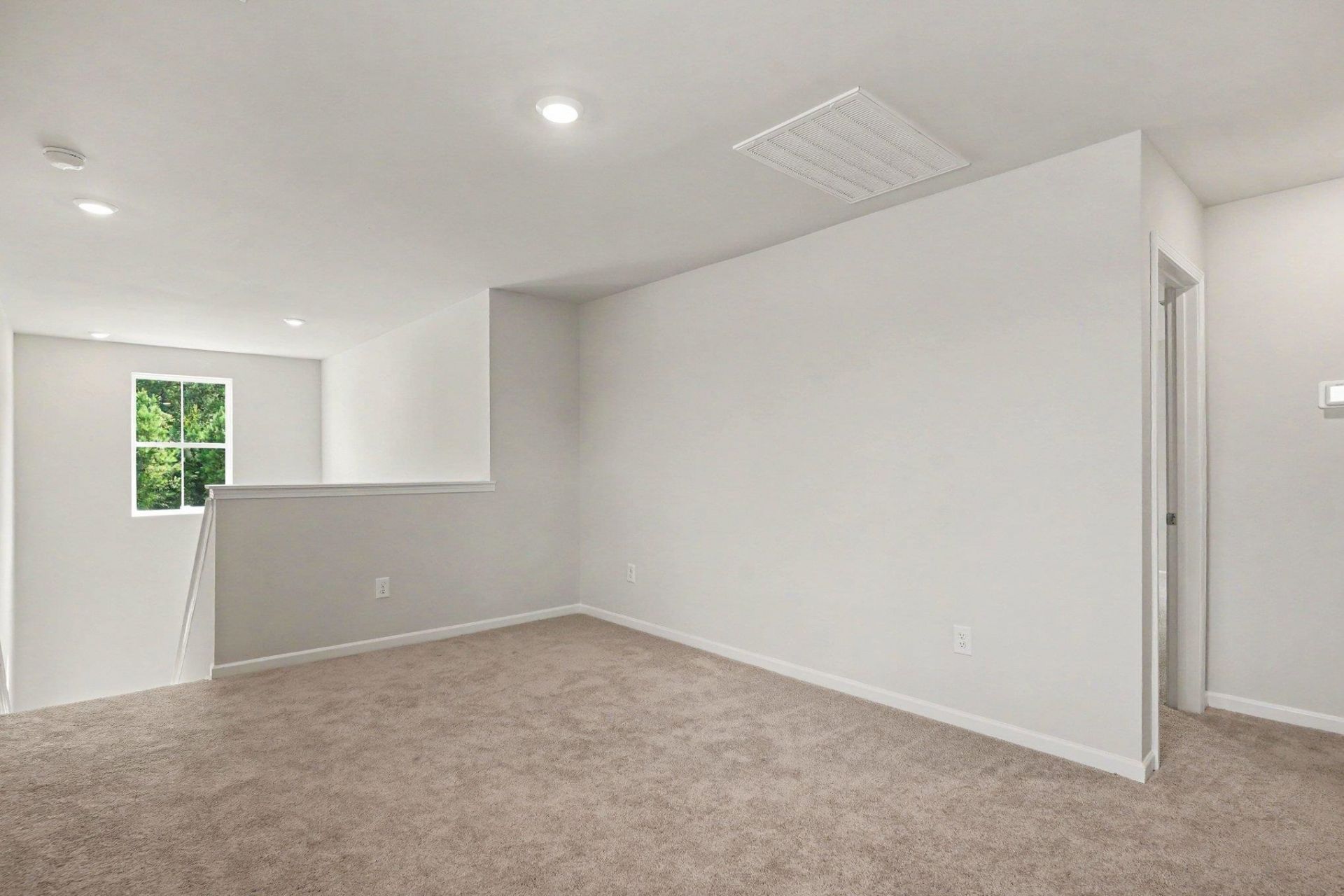 1120 Tibetan St. Photo 15