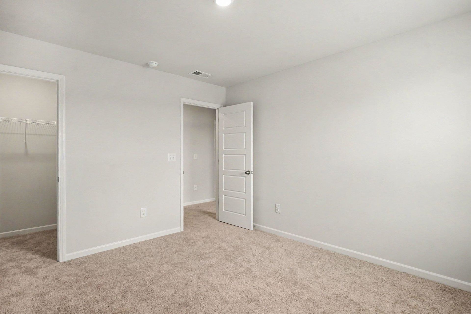 1120 Tibetan St. Photo 17