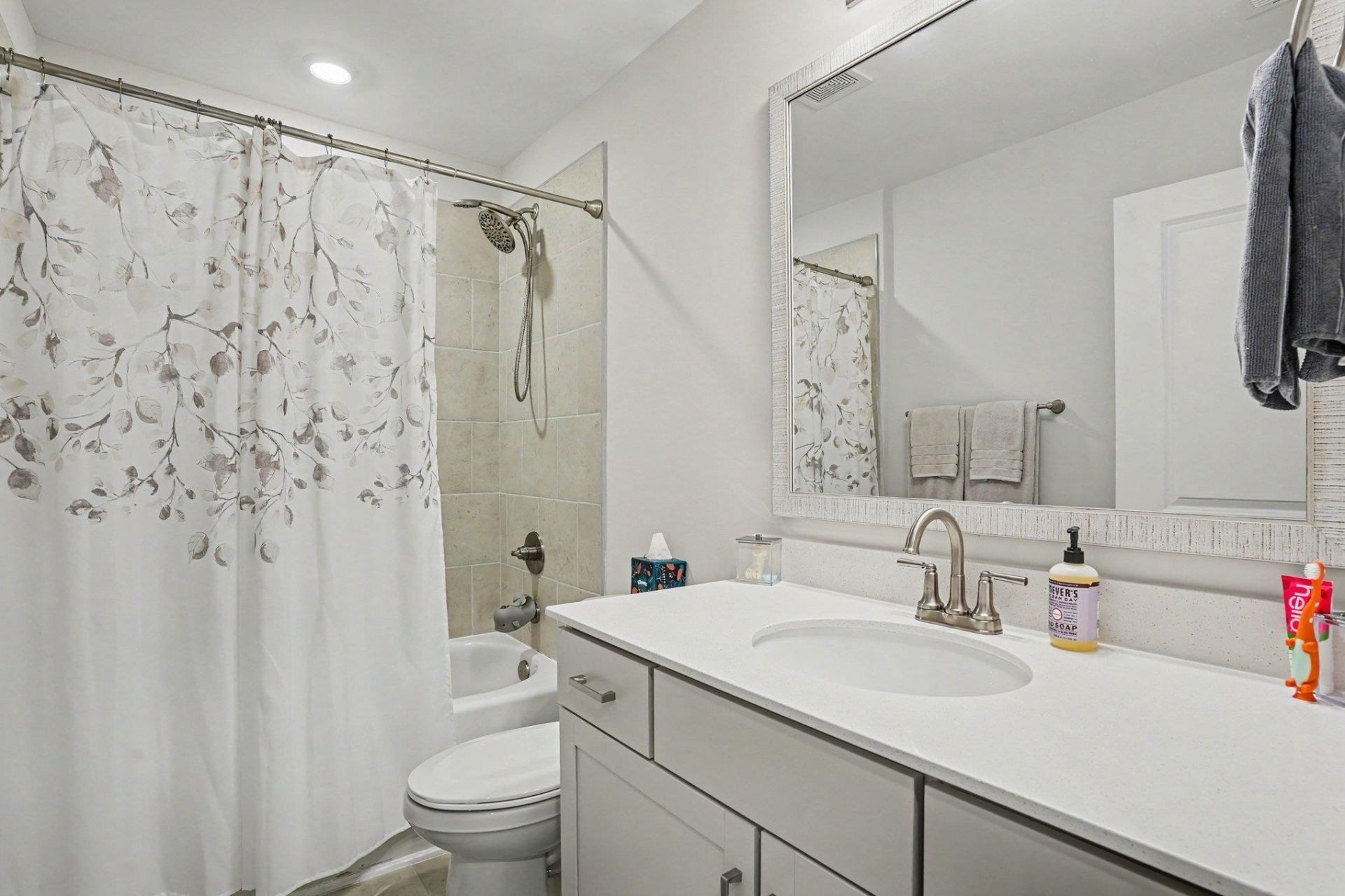 984 Agostino Dr. Photo 24