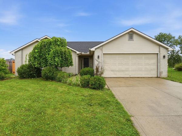12601 Stoneboro Court, Fort Wayne, IN 46845