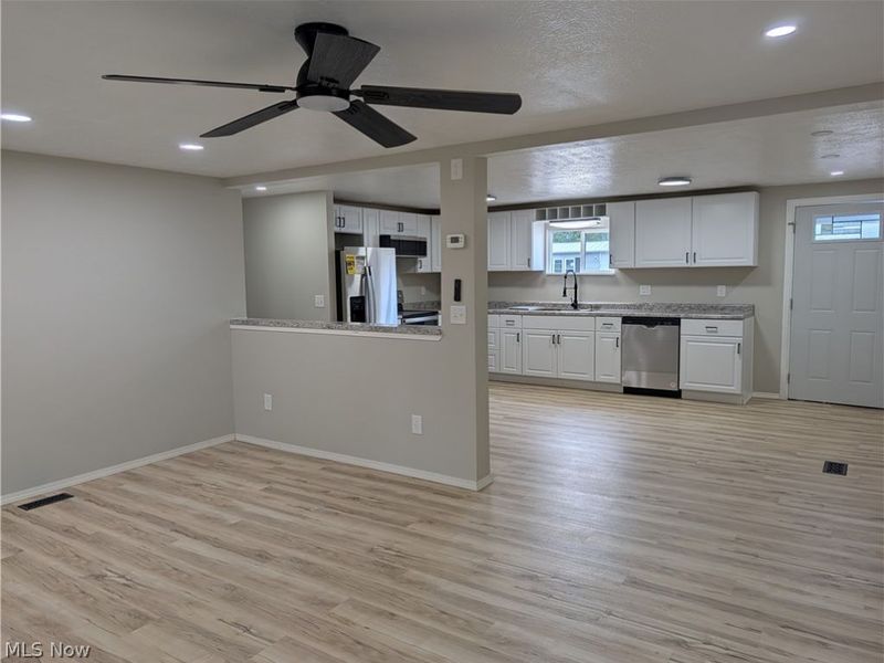 100 Chaucer, Unit 116, Elyria, OH 44035 Photo 12