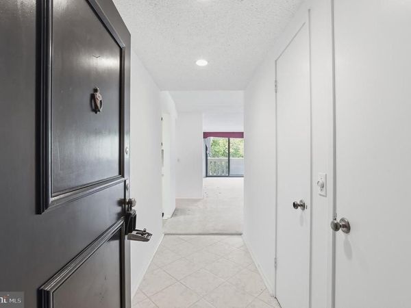6101 EDSALL ROAD, Unit 502, ALEXANDRIA, VA 22304