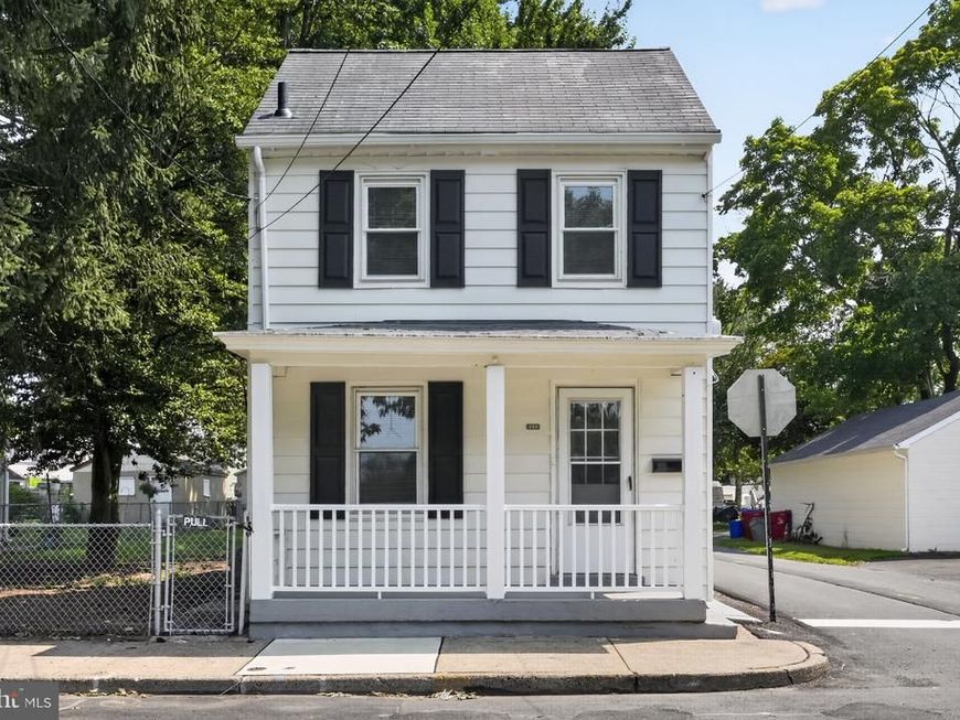 517 Maple Street , Bristol, PA 19007 Main Photo