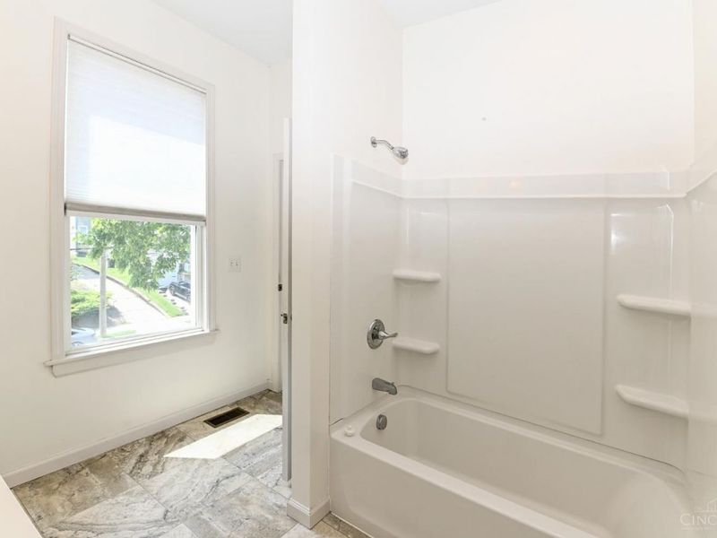 1530 Blair Avenue, Cincinnati, OH 45207 Photo 38