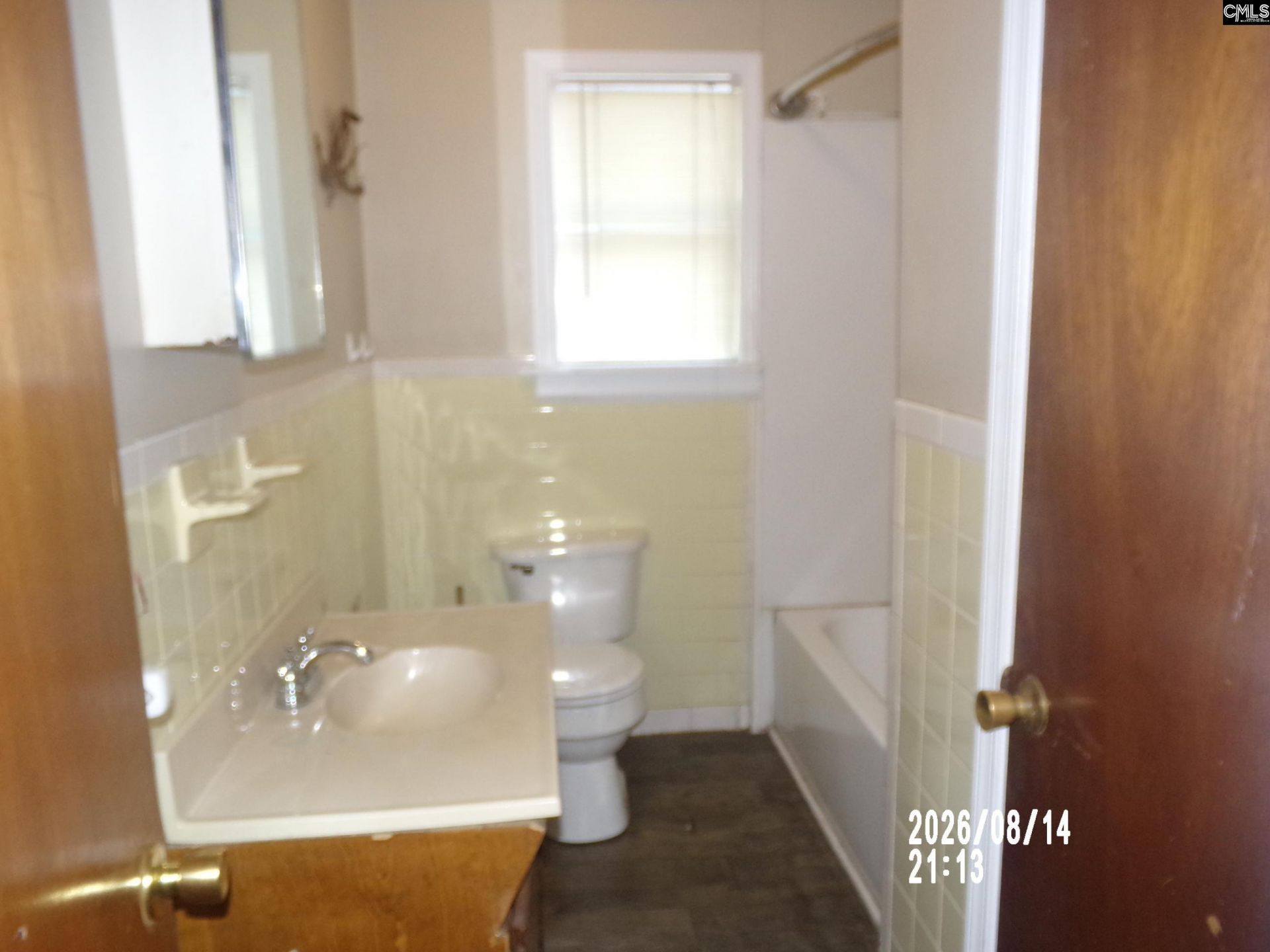 320 Bull Street Photo 11