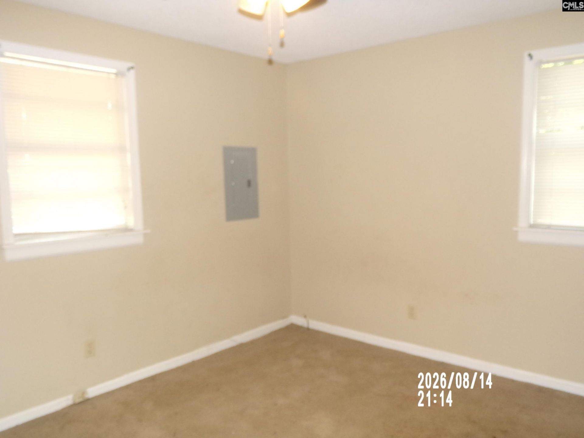 320 Bull Street Photo 12