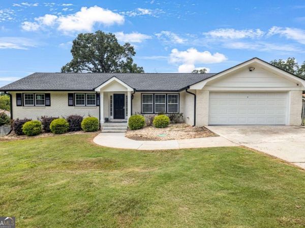 497 Dicks Court NW, Lilburn, GA 30047