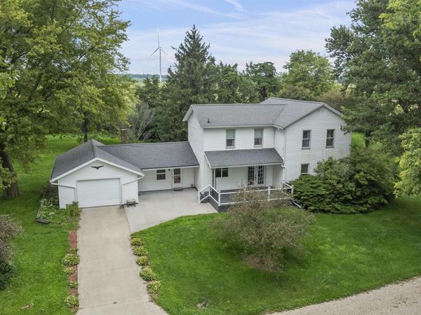 2932 State Route 17, Galva, IL 61434