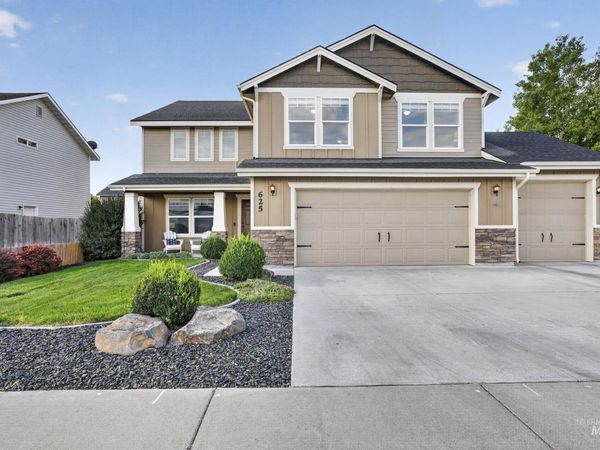 625 SW Josephine St, Mountain Home, ID 83647