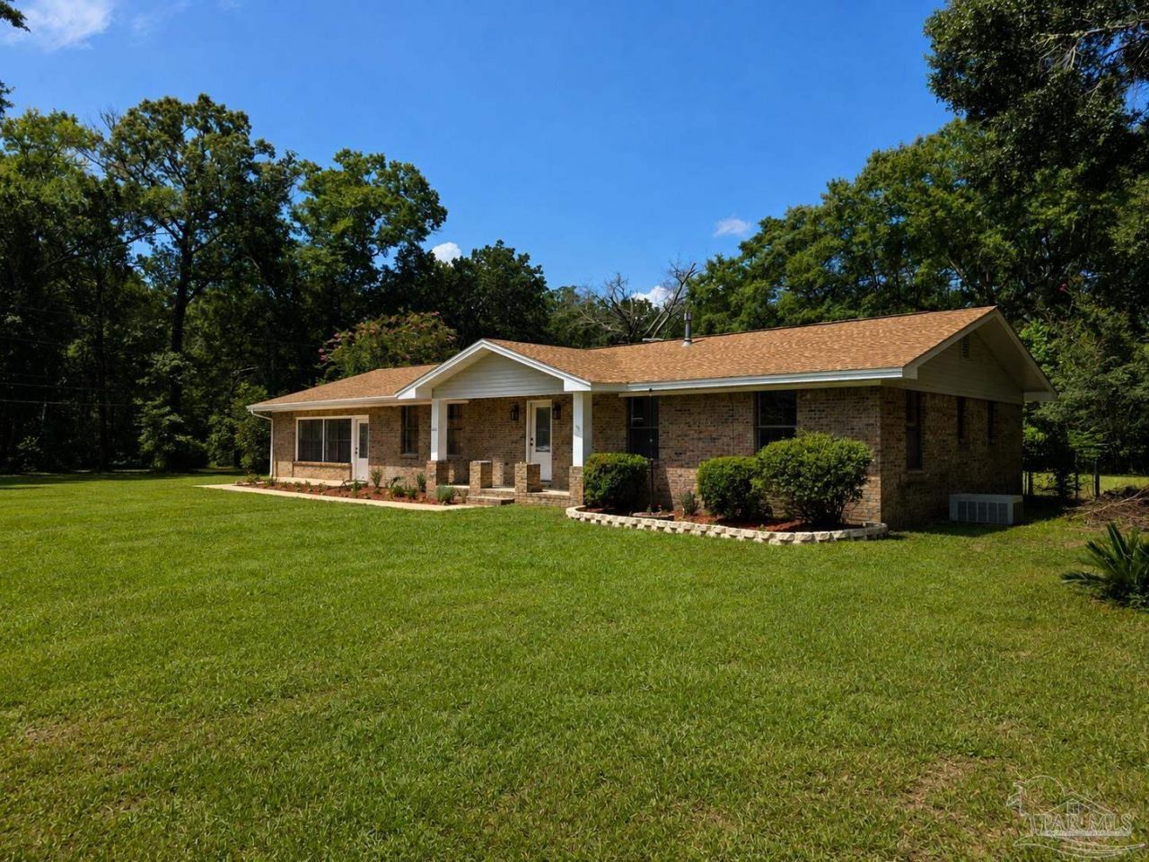 4301 Pace Ln, Milton, FL 32571 Main Photo