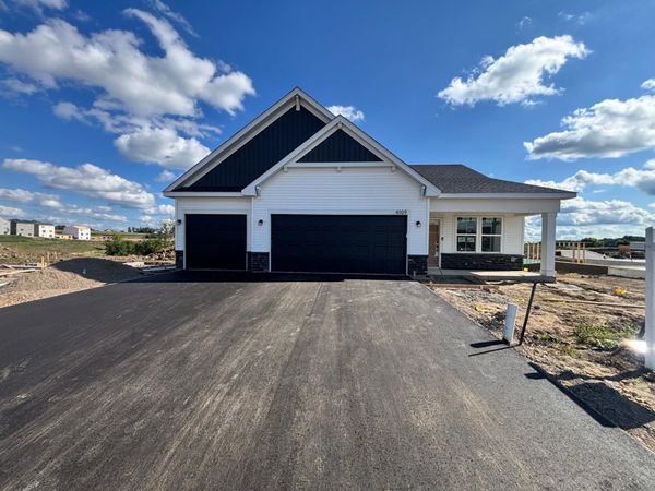 4109 Ramsay Way, Waconia, MN 55387