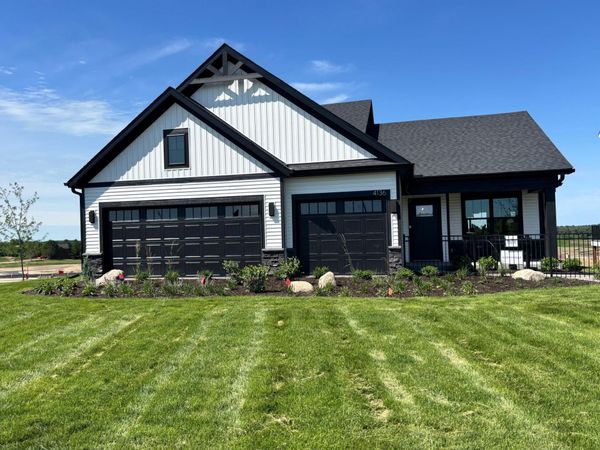 4112 Ramsay Way, Waconia, MN 55387