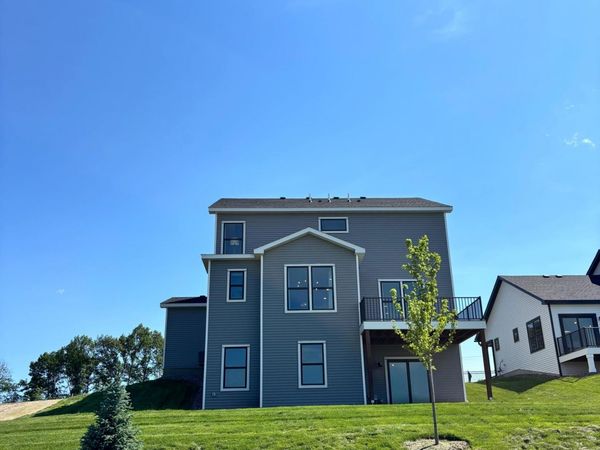 3746 Holbrook Drive, Waconia, MN 55387