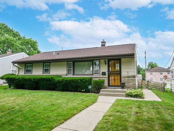 7722 W Kathryn AVENUE, Milwaukee, WI 53218