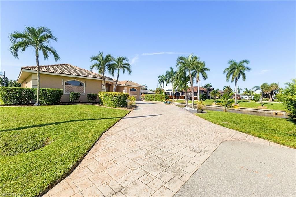 3126 SE 17th Ave, Cape Coral, FL 33904 Photo
