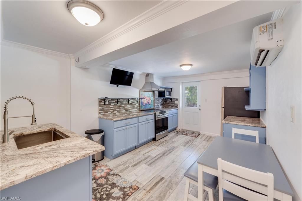 7146 Congdon Rd, Fort Myers, FL 33908 Photo