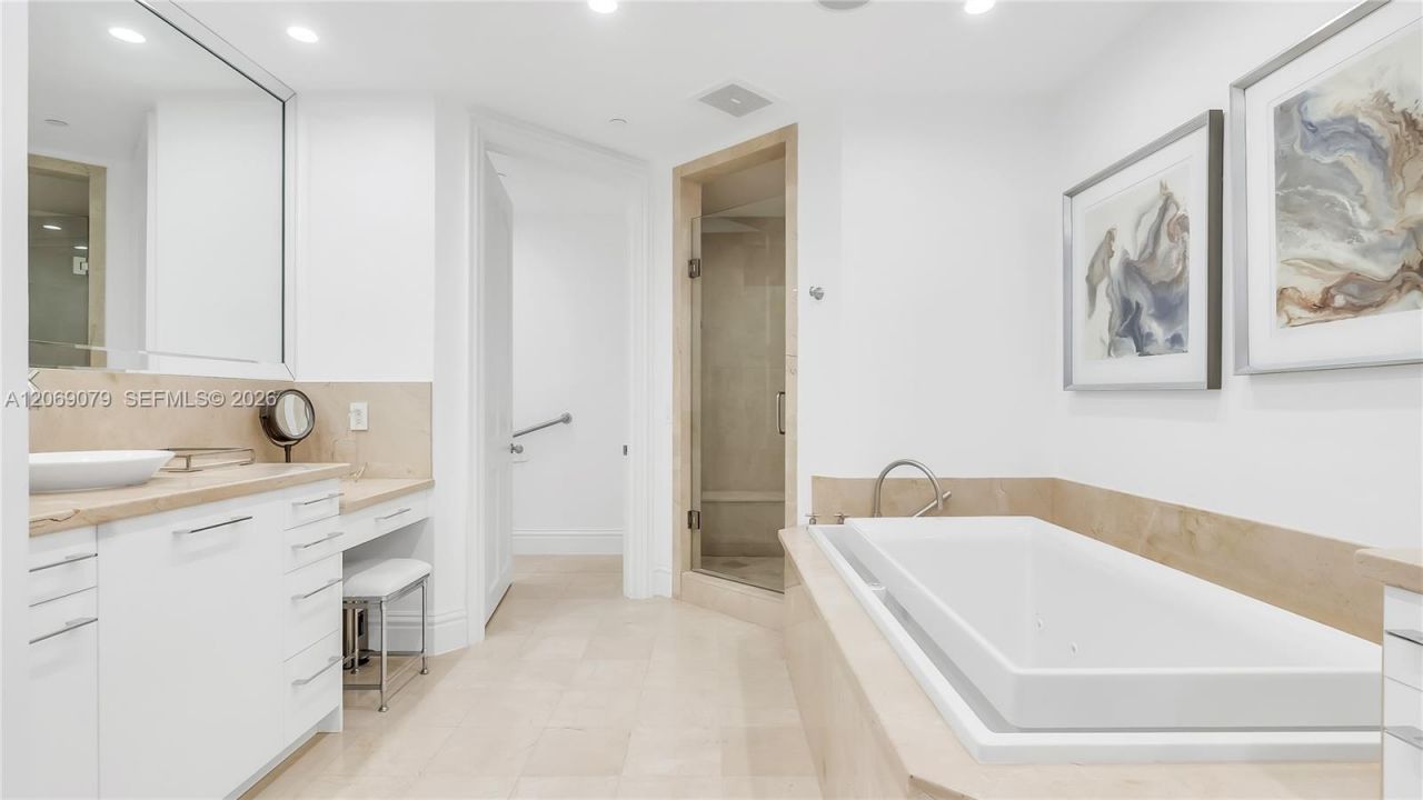 10295 Collins Ave , Unit 402, Bal Harbour, FL 33154 Photo