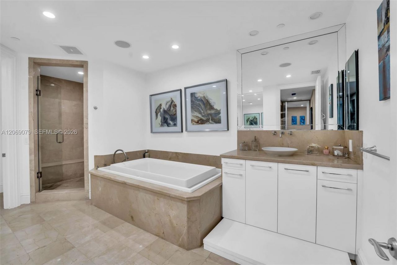 10295 Collins Ave, Unit 402, Bal Harbour, FL 33154 Photo