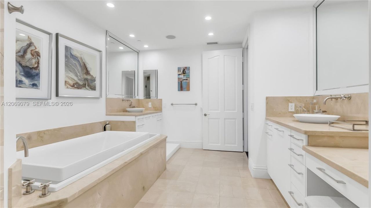 10295 Collins Ave , Unit 402, Bal Harbour, FL 33154 Photo
