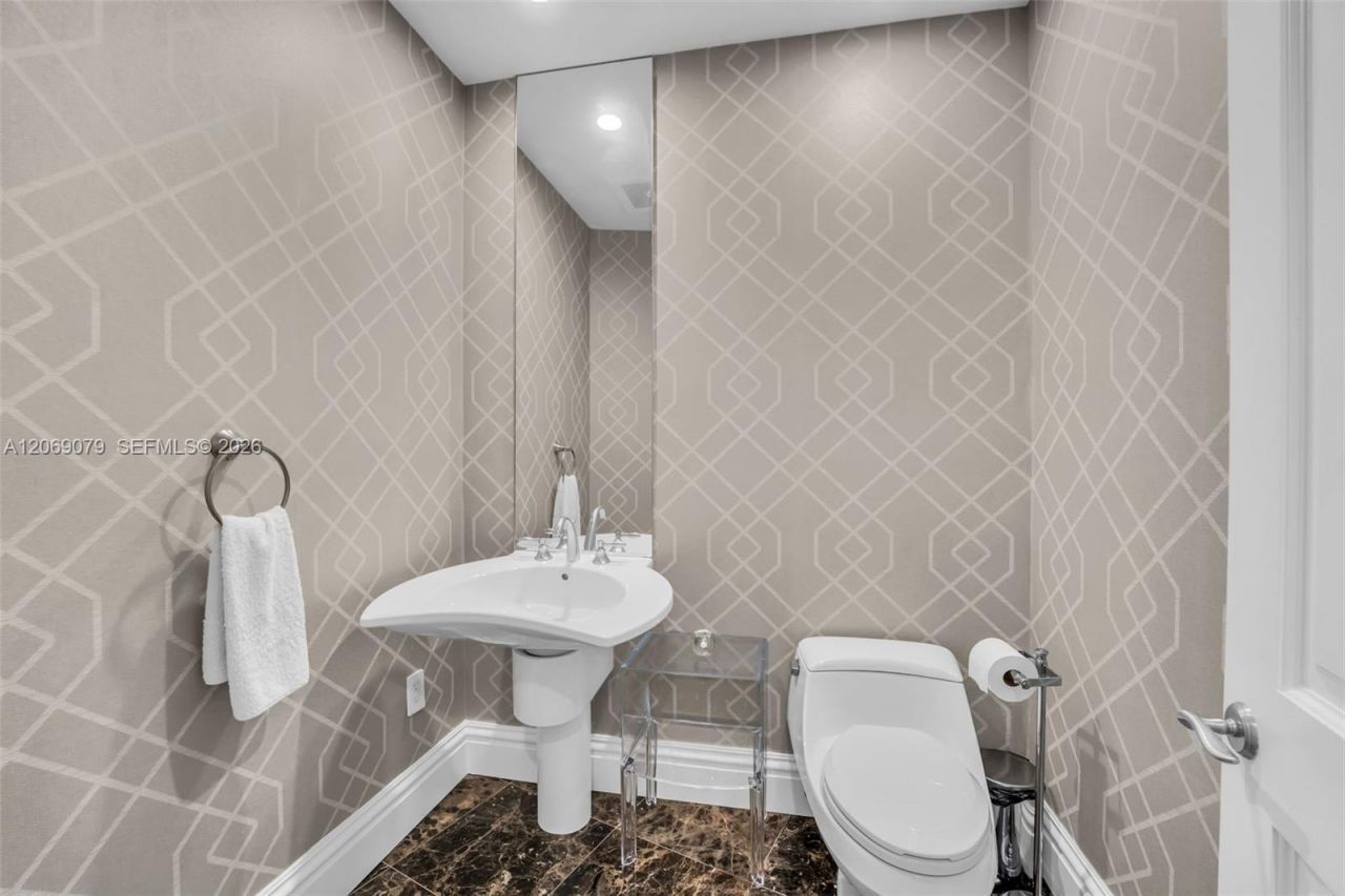 10295 Collins Ave, Unit 402, Bal Harbour, FL 33154 Photo
