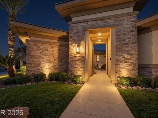 2707 Turtle Head Peak Drive, Las Vegas, NV 89135
