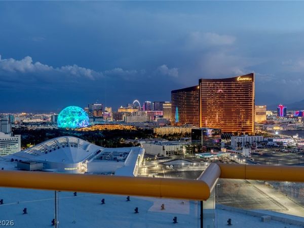 2877 Paradise Road, Unit 3002, Las Vegas, NV 89109