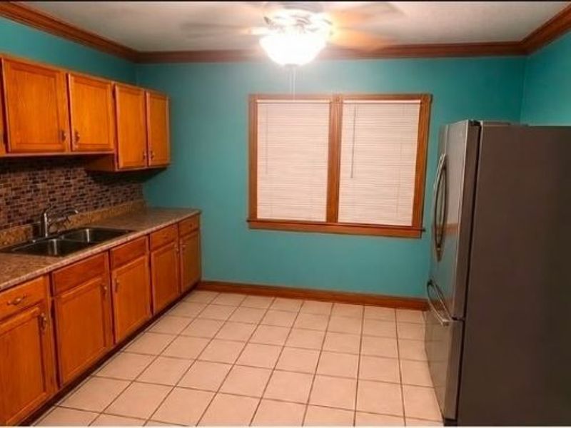 4689 E 85th Street, Garfield Heights, OH 44125 Photo 4