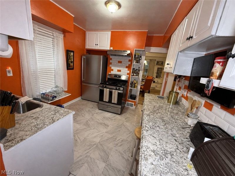 514 E 118th Street, Cleveland, OH 44108 Photo 9