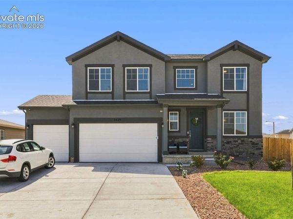 3425 Bella Luna Drive, Pueblo, CO 81001