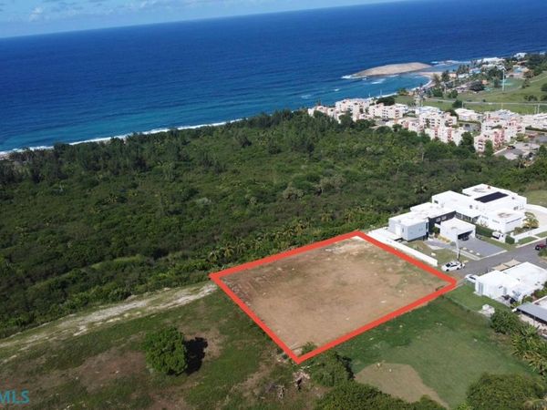 1 JOBOS, Isabela, PR 00662