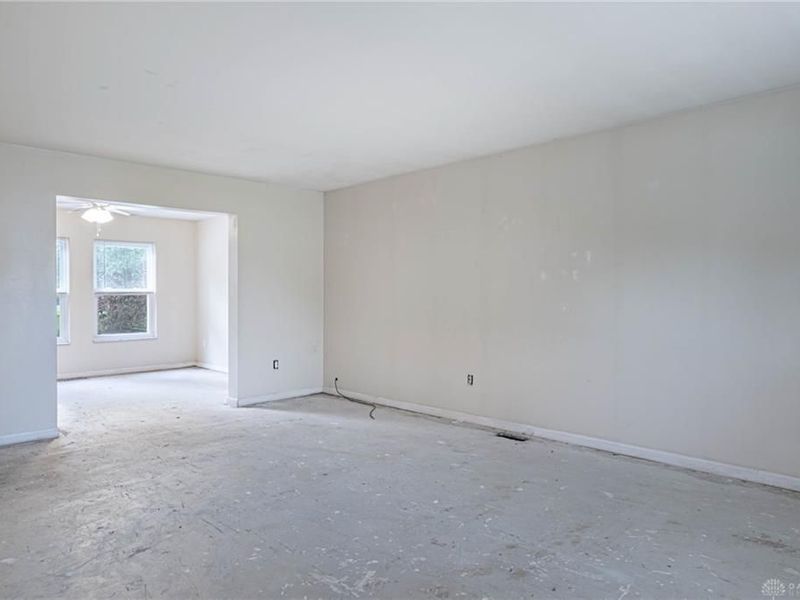 5404 Quisenberry Drive, Fairborn, OH 45424 Photo 13