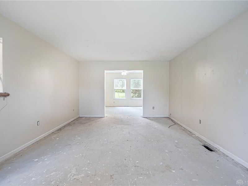 5404 Quisenberry Drive, Fairborn, OH 45424 Photo 15