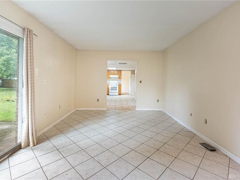 5404 Quisenberry Drive, Fairborn, OH 45424 Photo 17