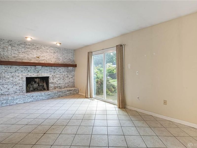 5404 Quisenberry Drive, Fairborn, OH 45424 Photo 3