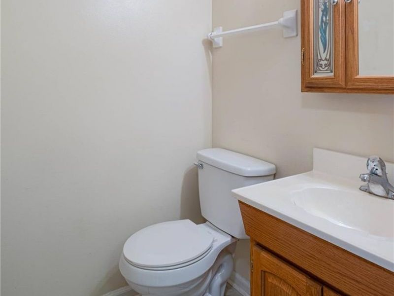 5404 Quisenberry Drive, Fairborn, OH 45424 Photo 4