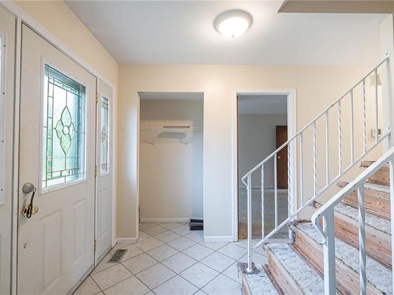 5404 Quisenberry Drive, Fairborn, OH 45424 Photo 6
