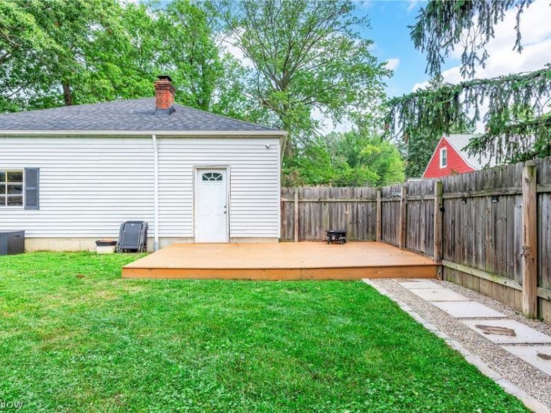 24479 Gessner Road, North Olmsted, OH 44070 Photo 34
