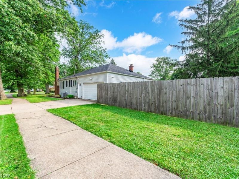 24479 Gessner Road, North Olmsted, OH 44070 Photo 37