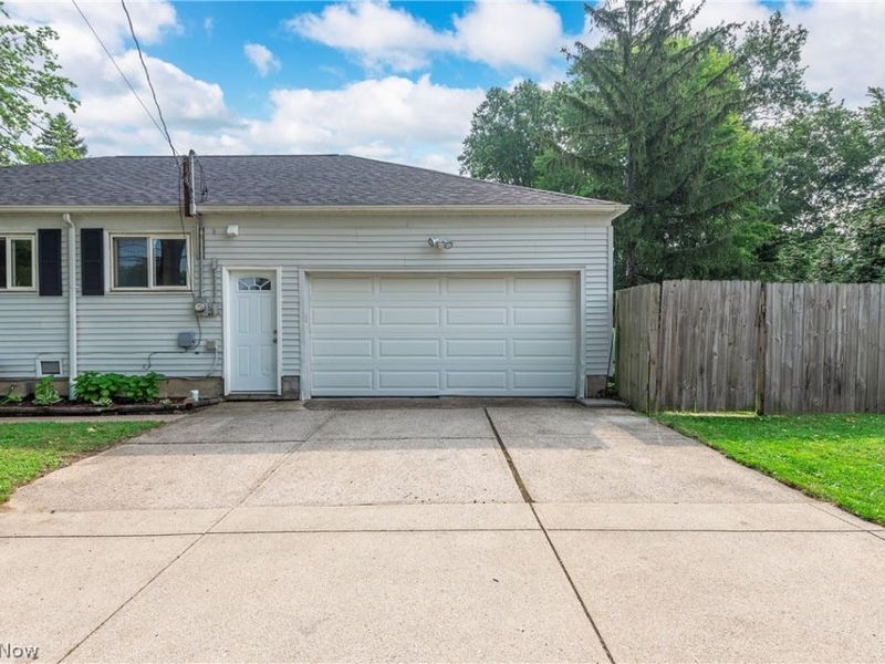 24479 Gessner Road, North Olmsted, OH 44070 Photo 38