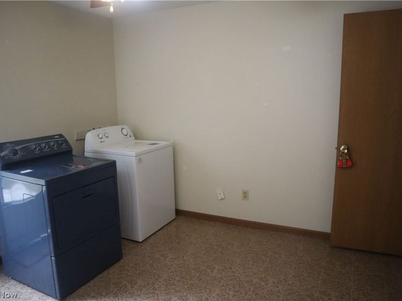 288 E Cassell Avenue, Barberton, OH 44203 Photo 13